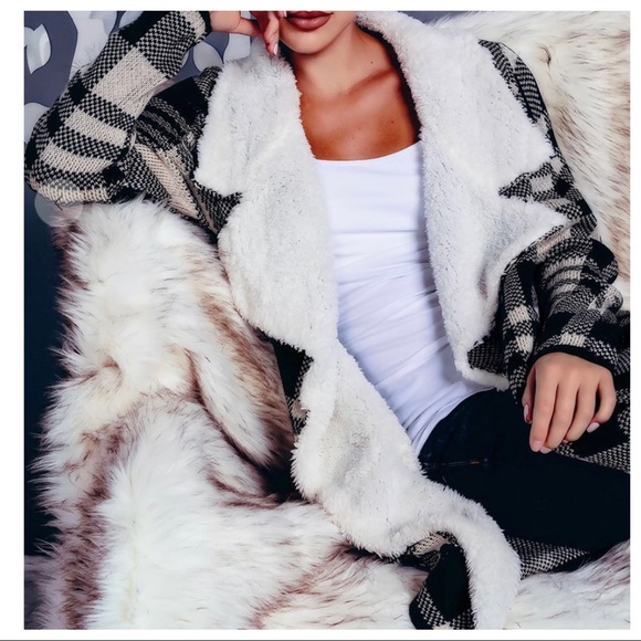 Stunning Plaid Fur Lined Cardigan Coat With Wide Collars - Picture 7 of 7